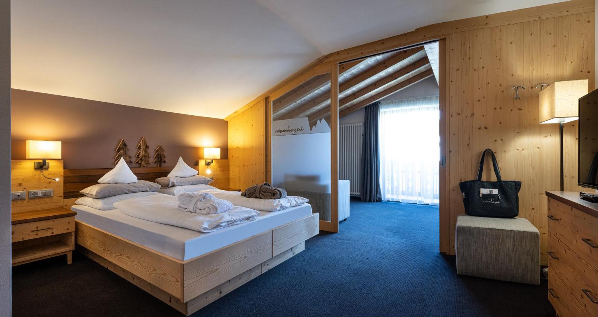 Hotel Alpenroyal Кастелрото Екстериор снимка