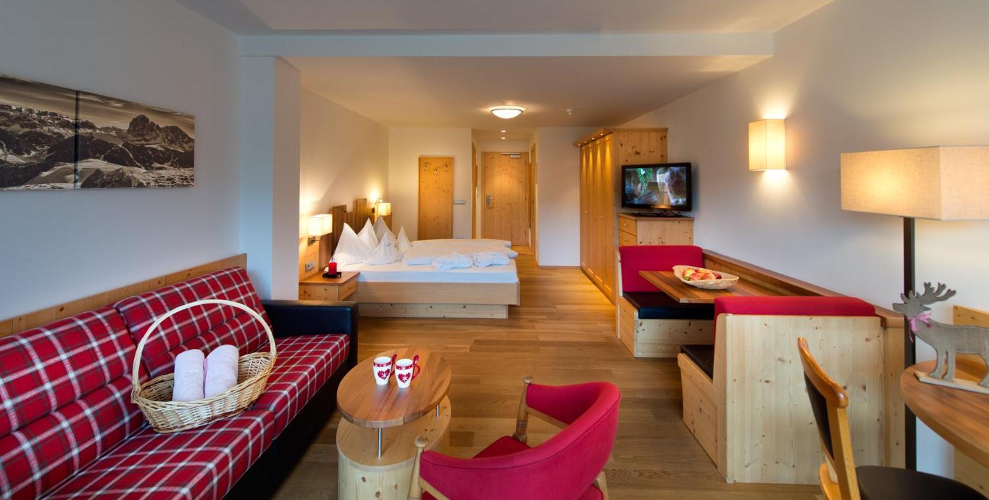 Hotel Alpenroyal Кастелрото Екстериор снимка