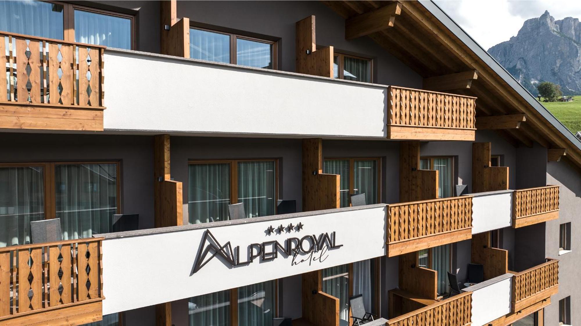 Hotel Alpenroyal Кастелрото Екстериор снимка