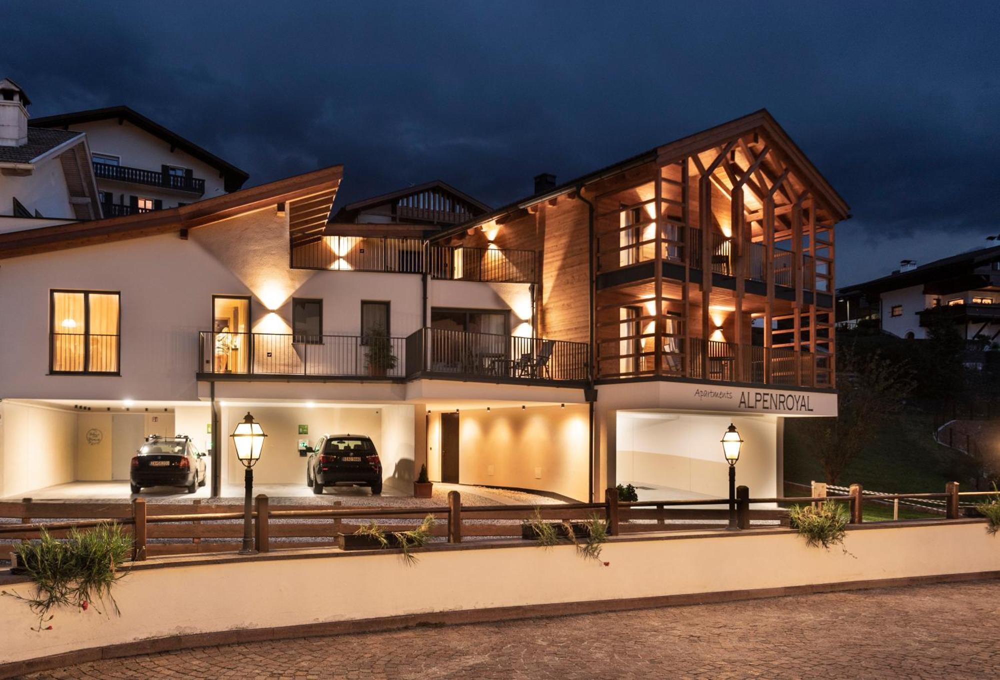 Hotel Alpenroyal Кастелрото Екстериор снимка
