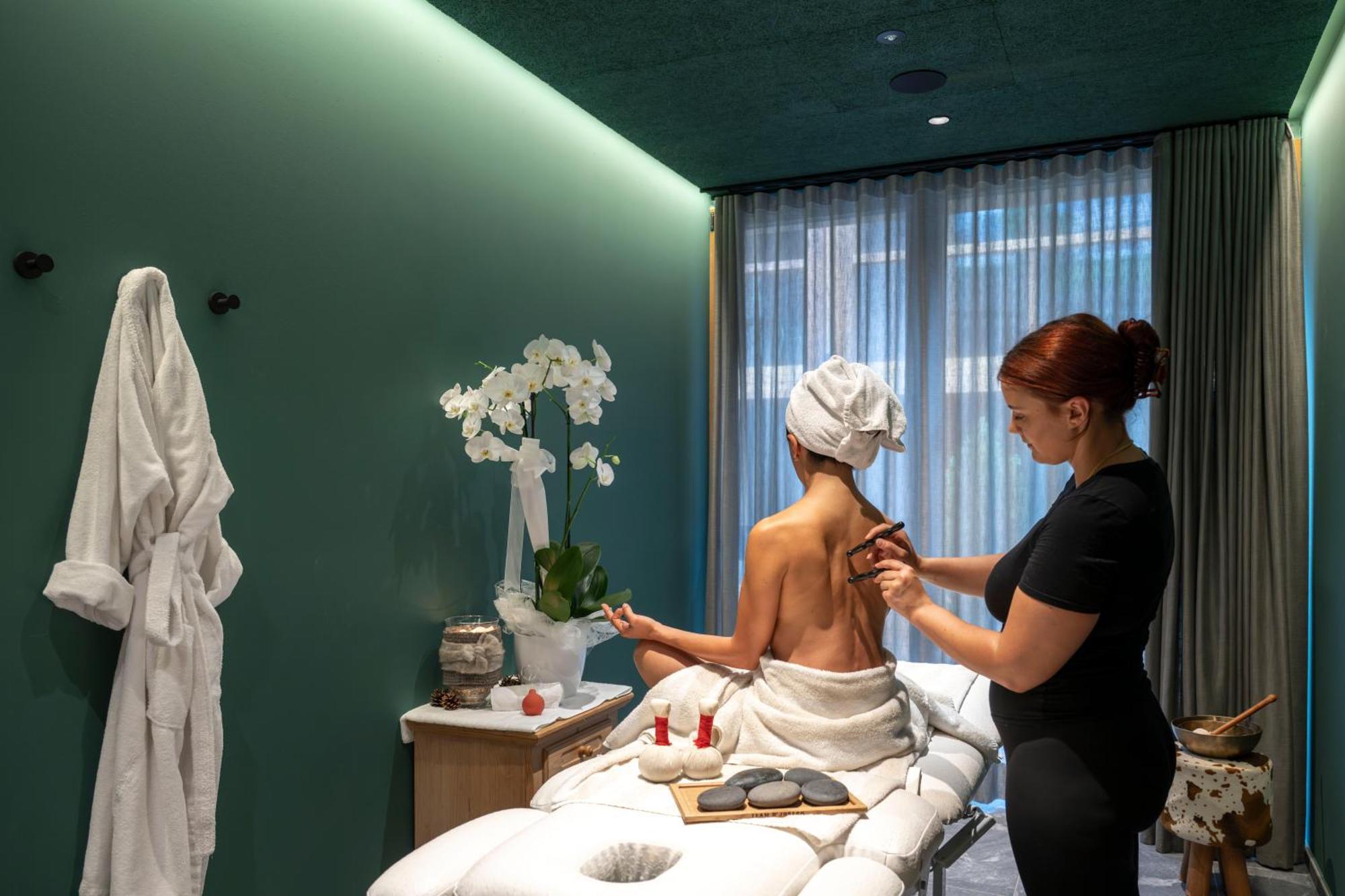 Hotel Alpenroyal Кастелрото Екстериор снимка