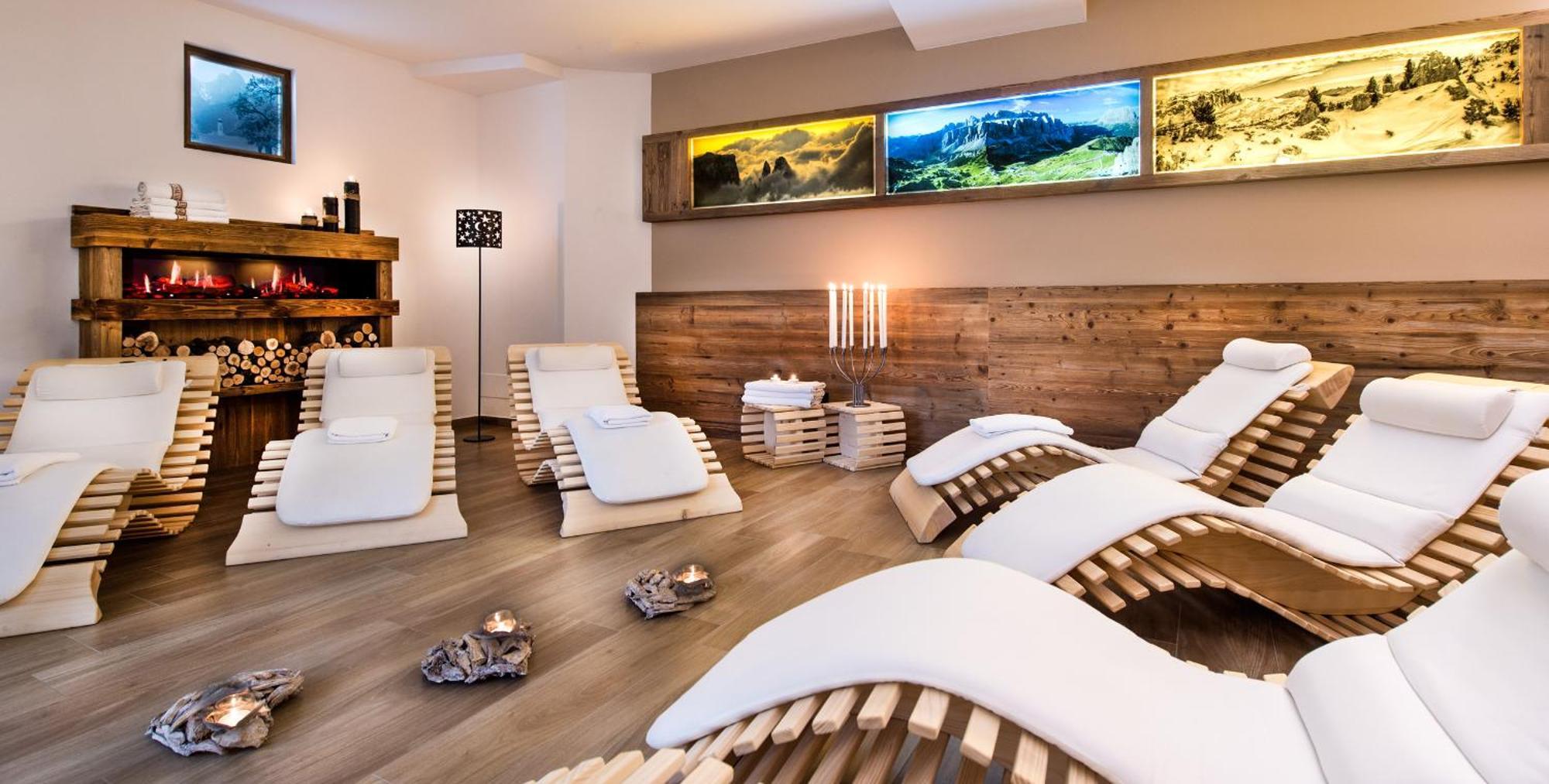 Hotel Alpenroyal Кастелрото Екстериор снимка