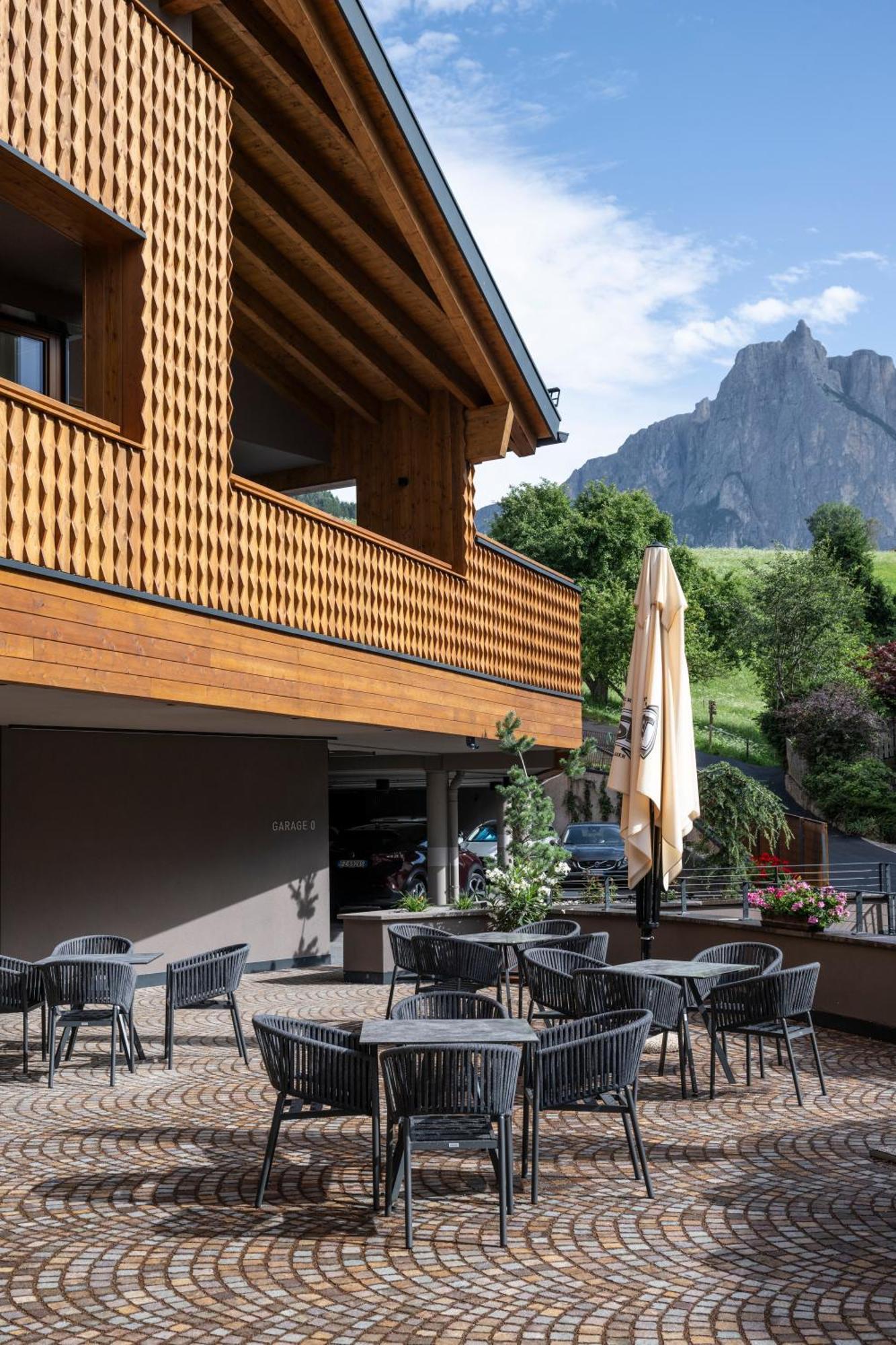 Hotel Alpenroyal Кастелрото Екстериор снимка
