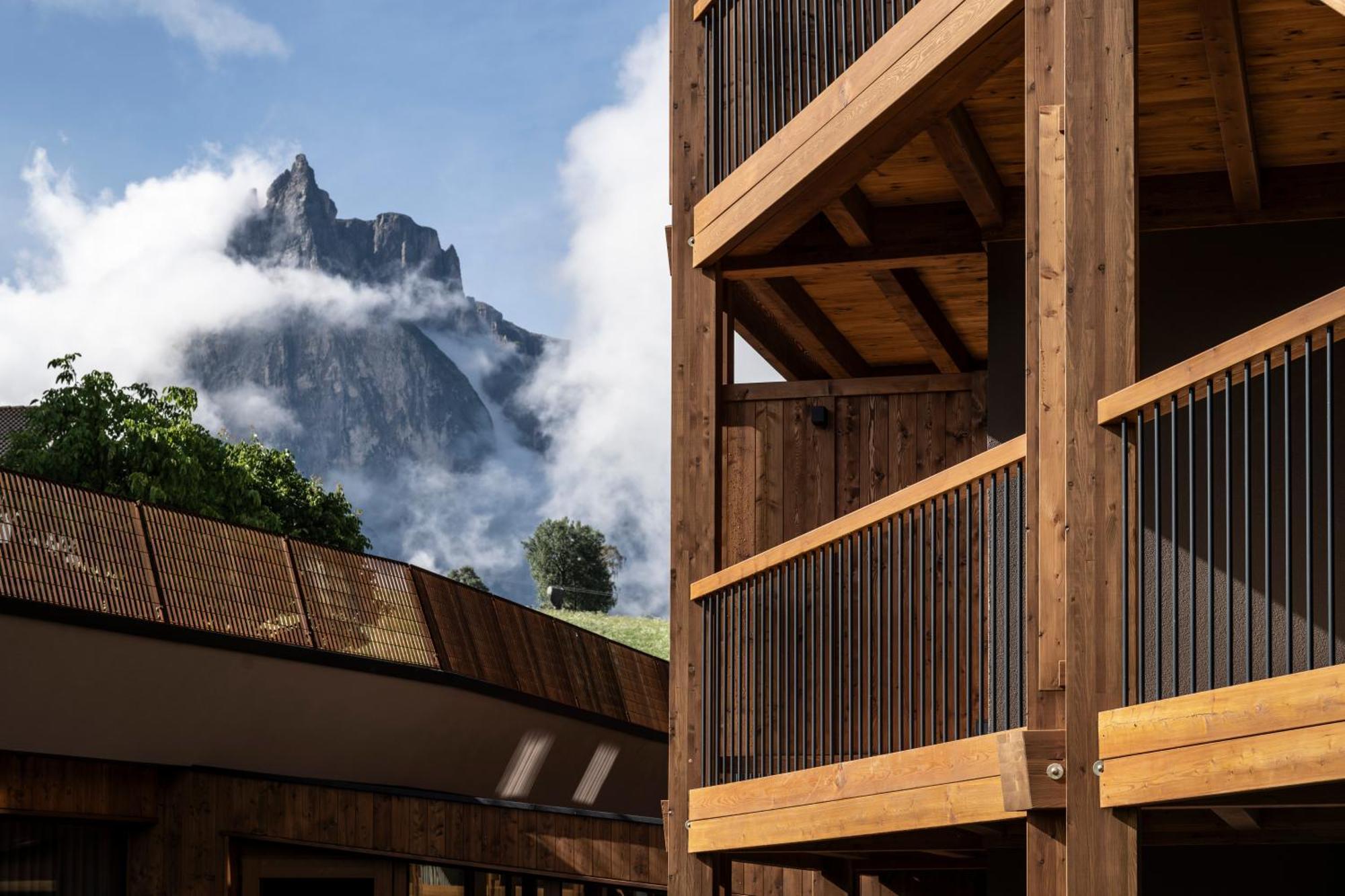 Hotel Alpenroyal Кастелрото Екстериор снимка