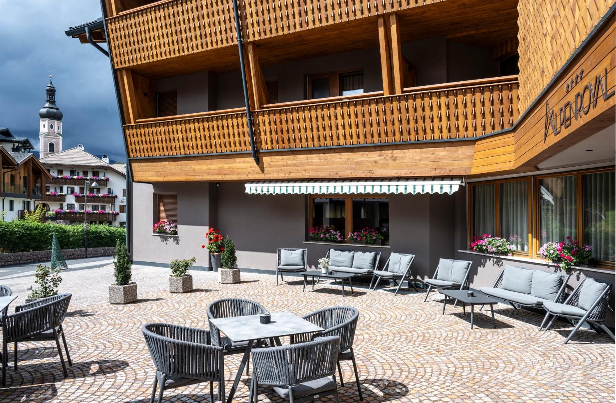 Hotel Alpenroyal Кастелрото Екстериор снимка
