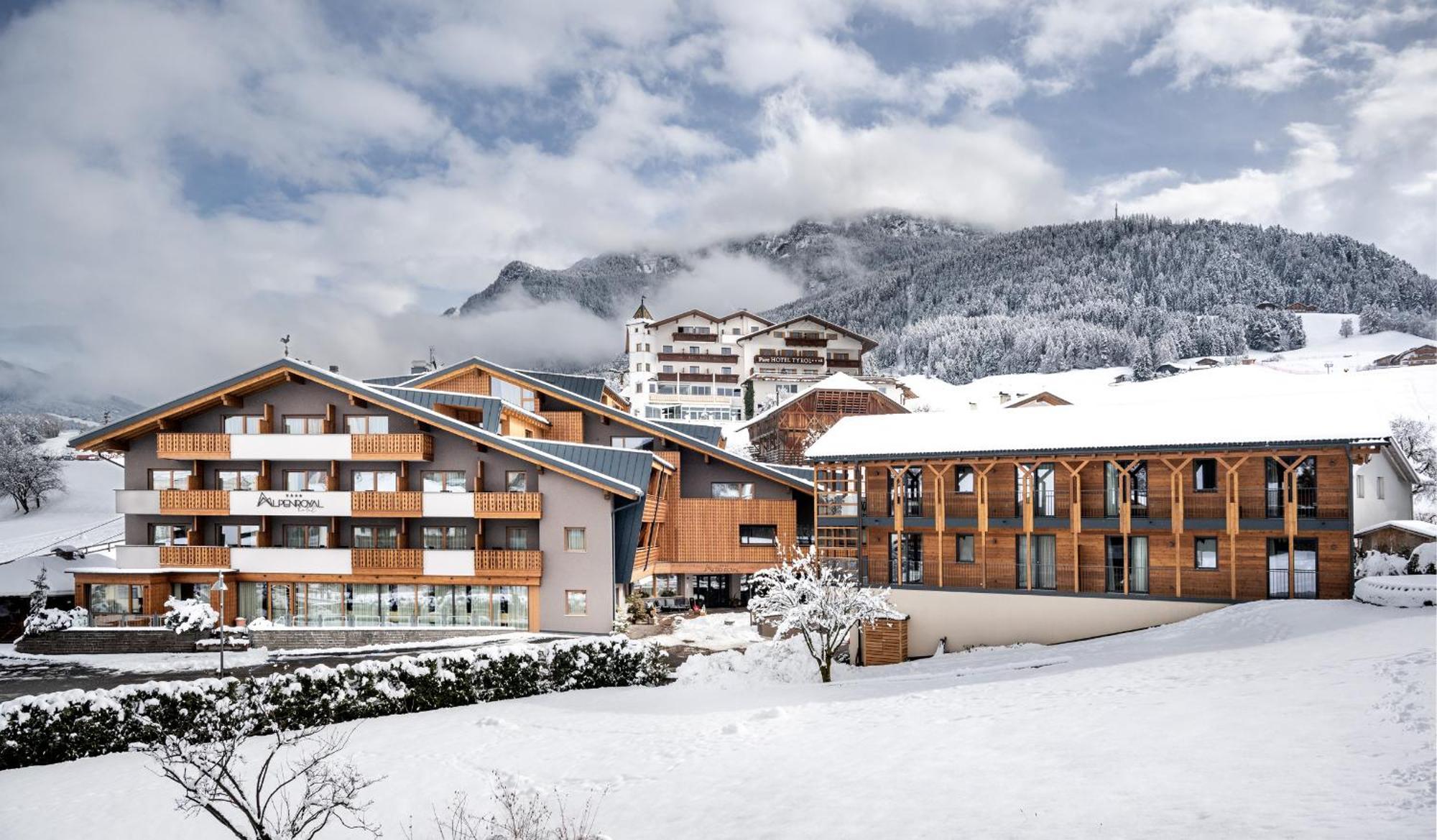 Hotel Alpenroyal Кастелрото Екстериор снимка